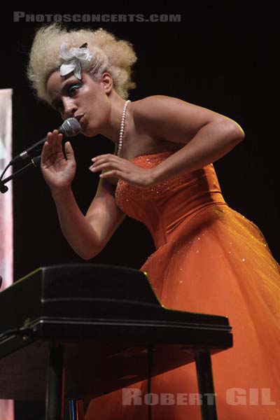 MARTINA TOPLEY BIRD - 2008-05-14 - PARIS - Grand Rex - Martina Gillian Topley-Bird